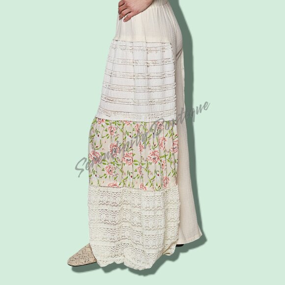 POL Flowy Lace & Double Gauze Floral Patch Palazzo Wide Leg Breezy Pants - Picture 4 of 11